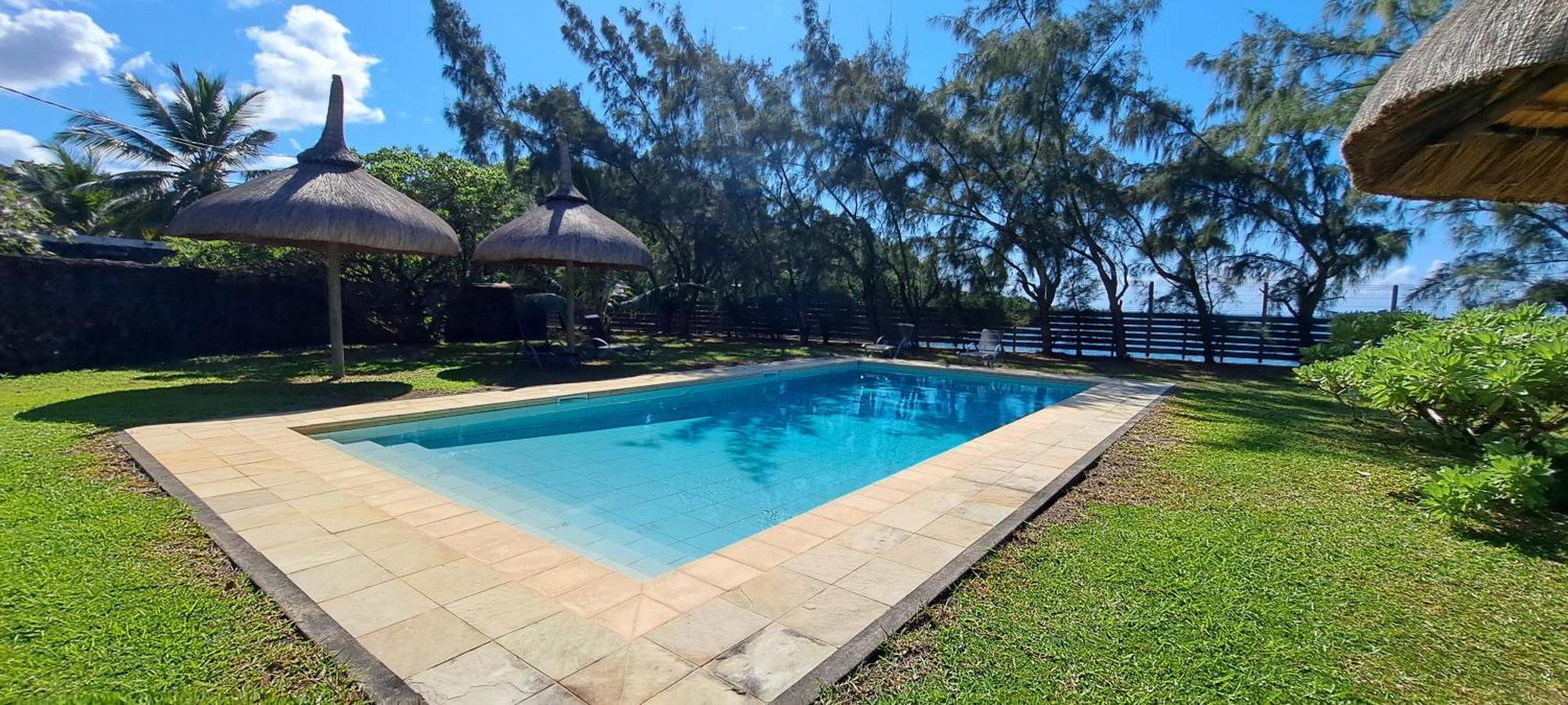 Clair De Lune - Private 2 Bedrooms Beachfront Villa Trou d'Eau Douce Exterior photo