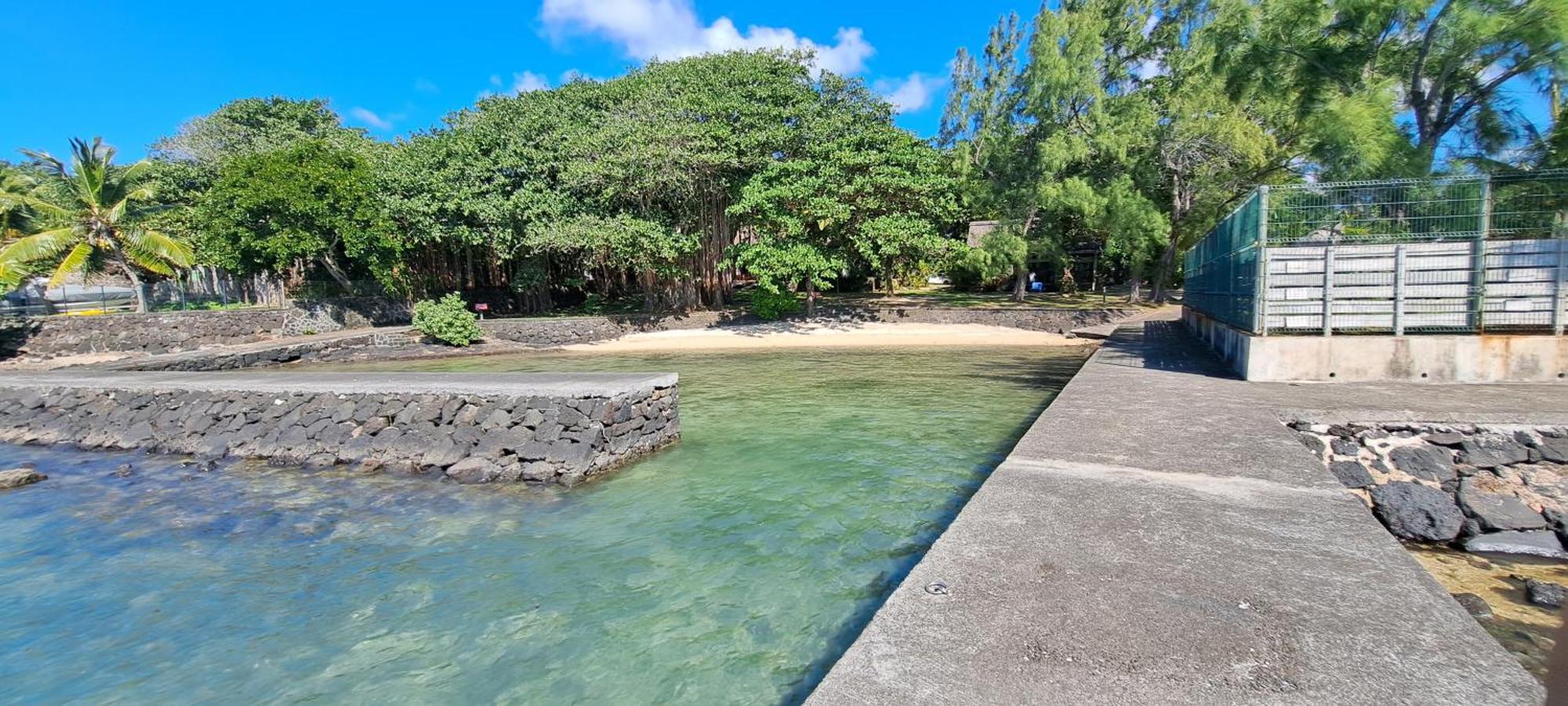 Clair De Lune - Private 2 Bedrooms Beachfront Villa Trou d'Eau Douce Exterior photo